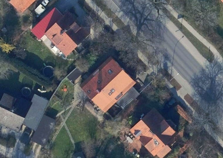 Flygbild över en tomt med uppmätt markyta